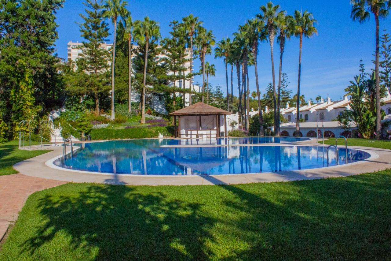 Benalgolf Lovely Apartment In Benalmadena With Sea Views, Excellent Wifi Connection, Private Backyard With Bbq Exterior foto