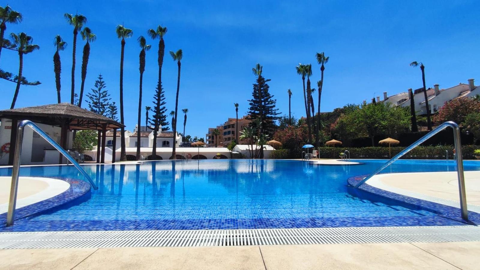 Benalgolf Lovely Apartment In Benalmadena With Sea Views, Excellent Wifi Connection, Private Backyard With Bbq Exterior foto